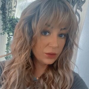 Meet your Posher, Rhiannon